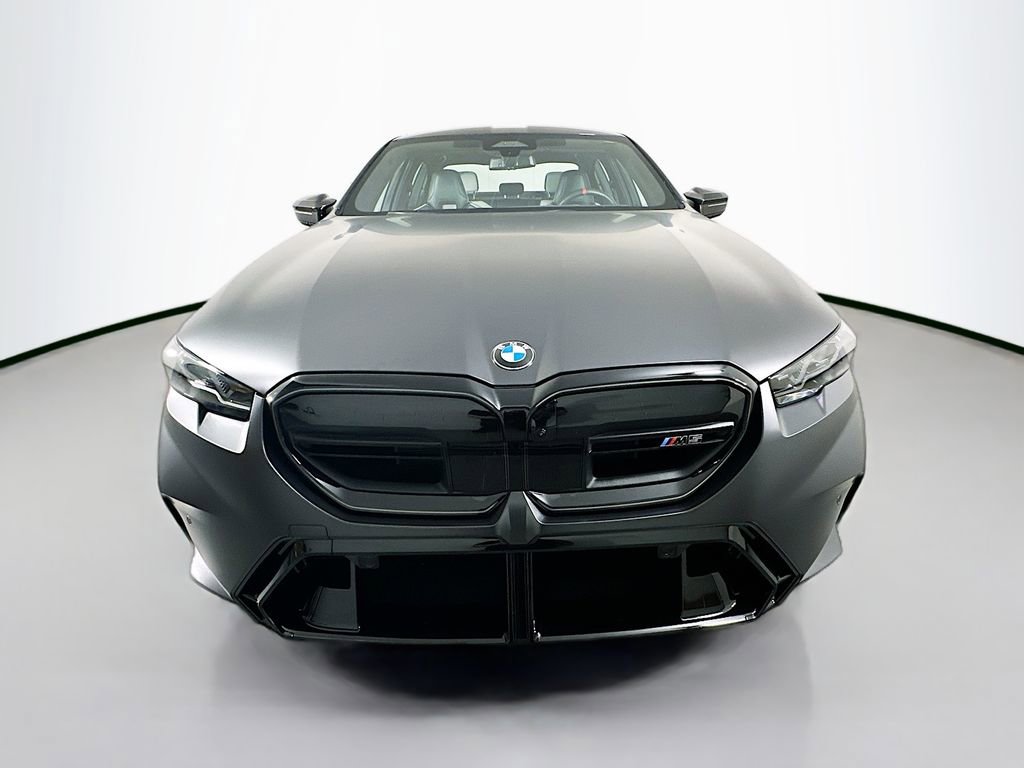Used 2025 BMW M5 w/ Carbon Package image 6