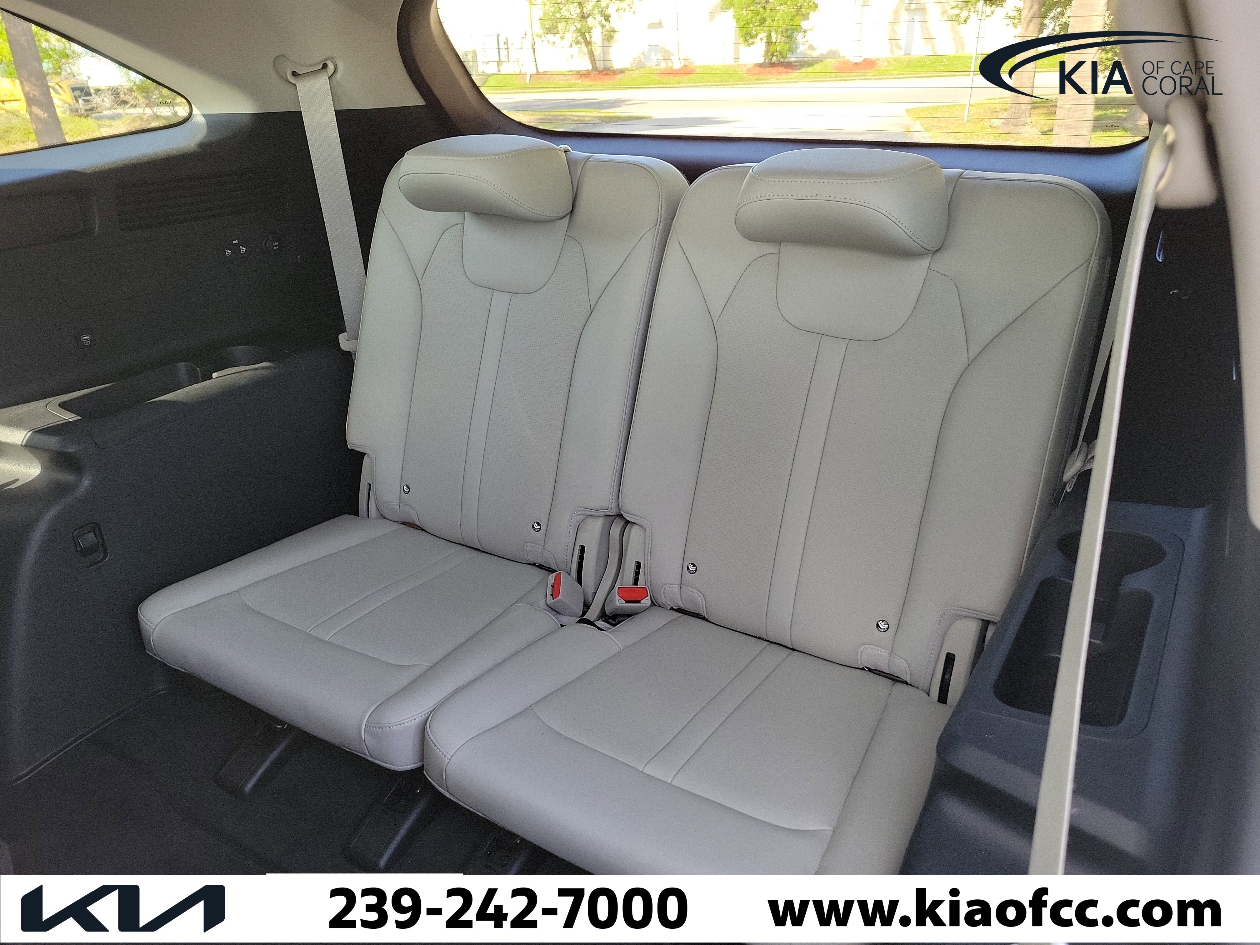 Certified 2024 Kia Sorento S w/ Panoramic Sunroof Package FWD image 13