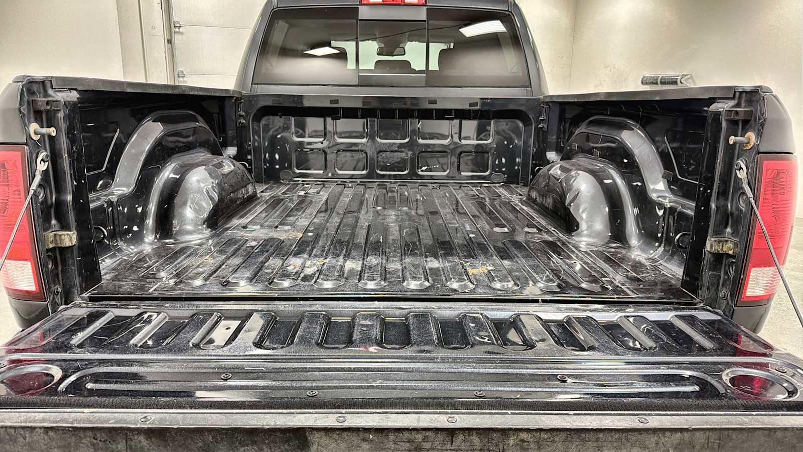 Used 2015 RAM 2500 SLT w/ Protection Group AWD/4WD image 27