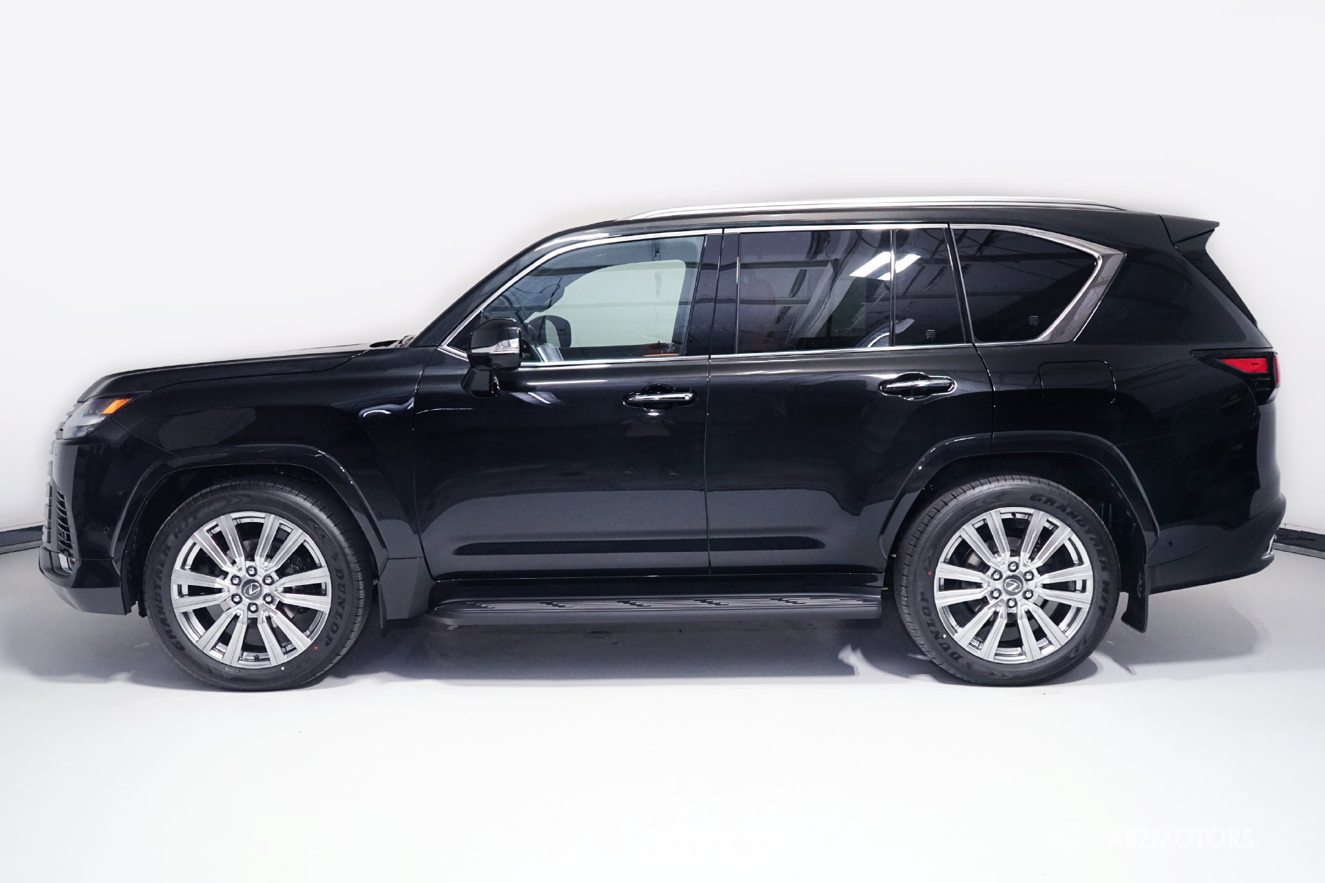 Used 2026 Lexus LX 700h Ultra Luxury AWD/4WD image 4