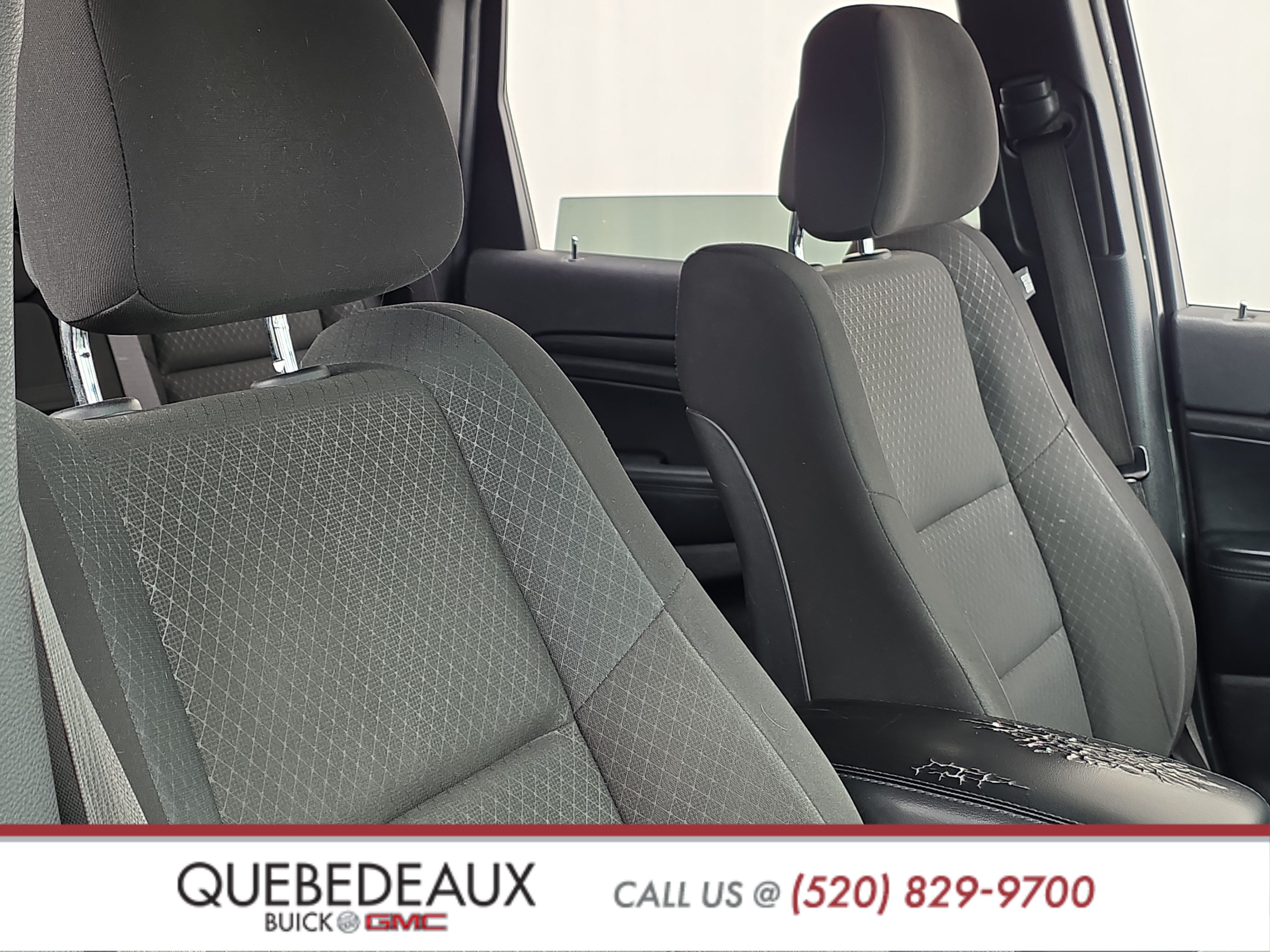 Used 2021 Jeep Grand Cherokee Laredo RWD image 49