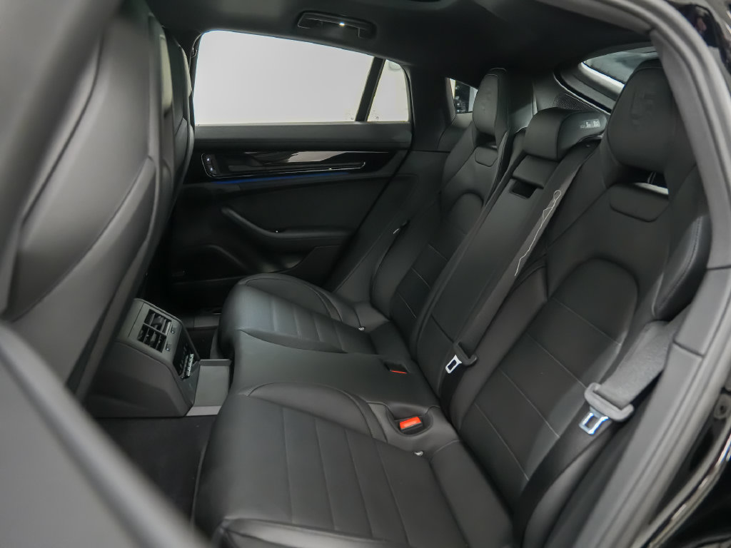 New 2026 Porsche Panamera 4 AWD/4WD image 17