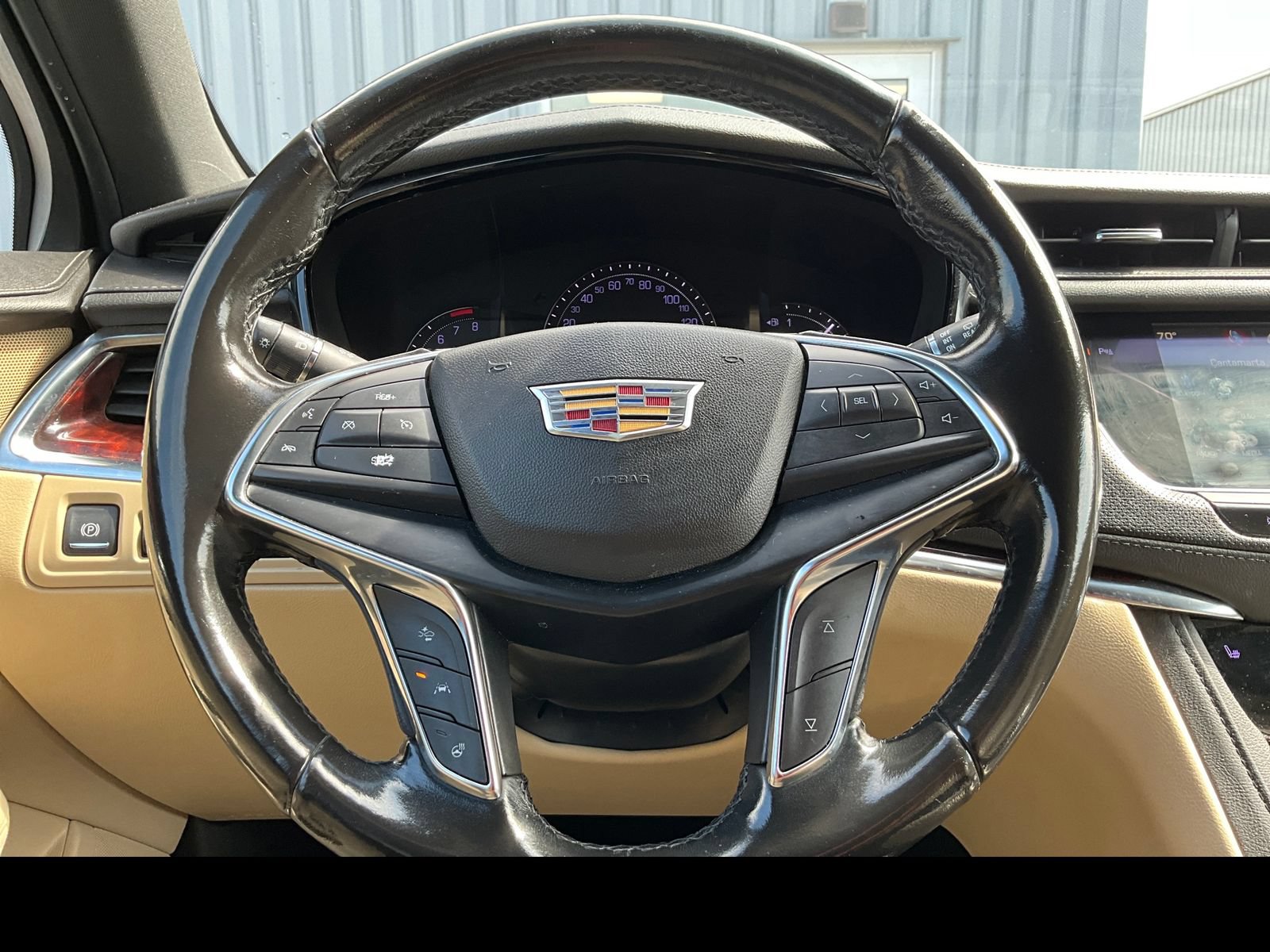 Used 2019 Cadillac XT5 Luxury FWD image 3