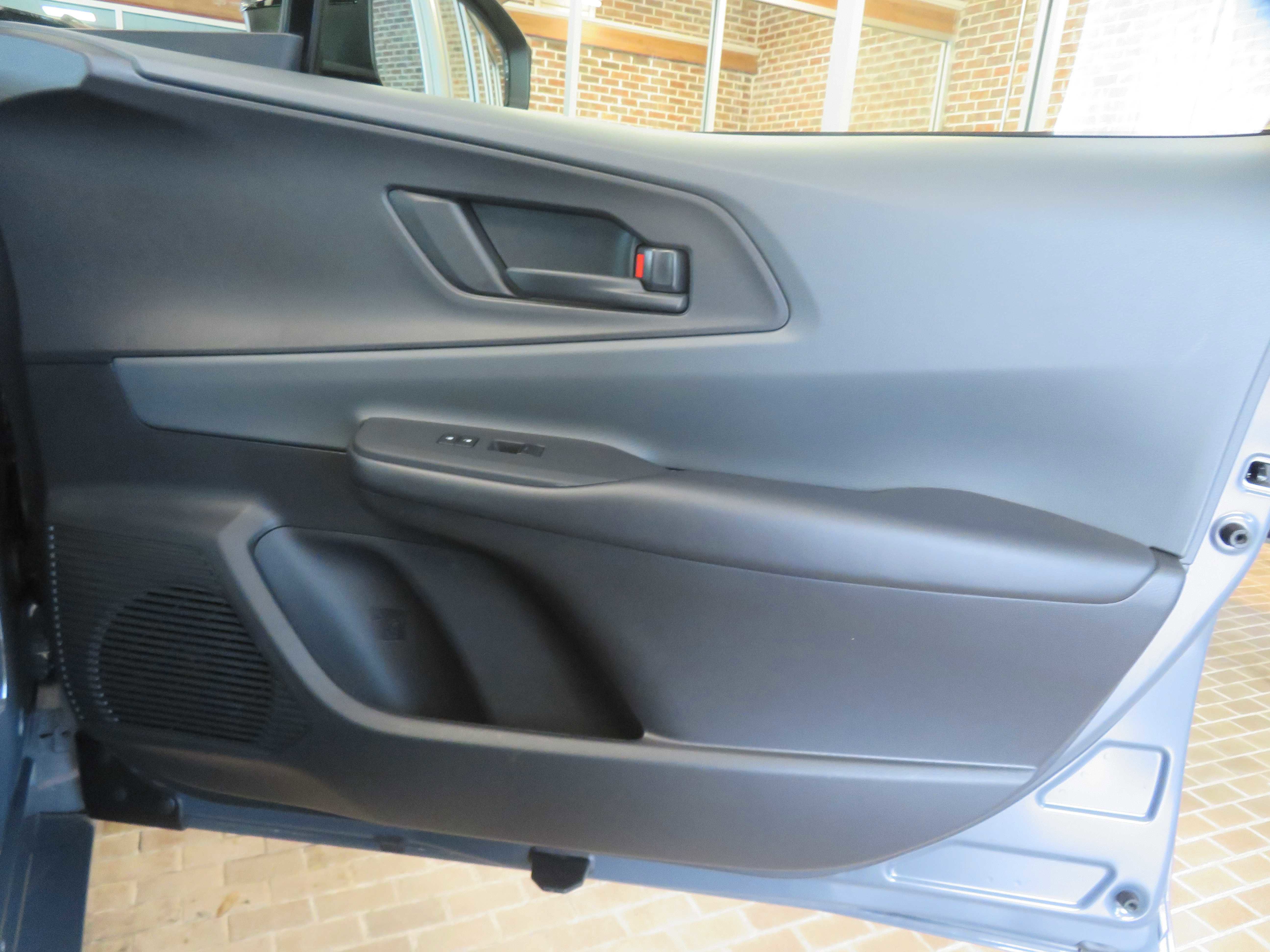 Used 2025 Toyota Prius LE image 23