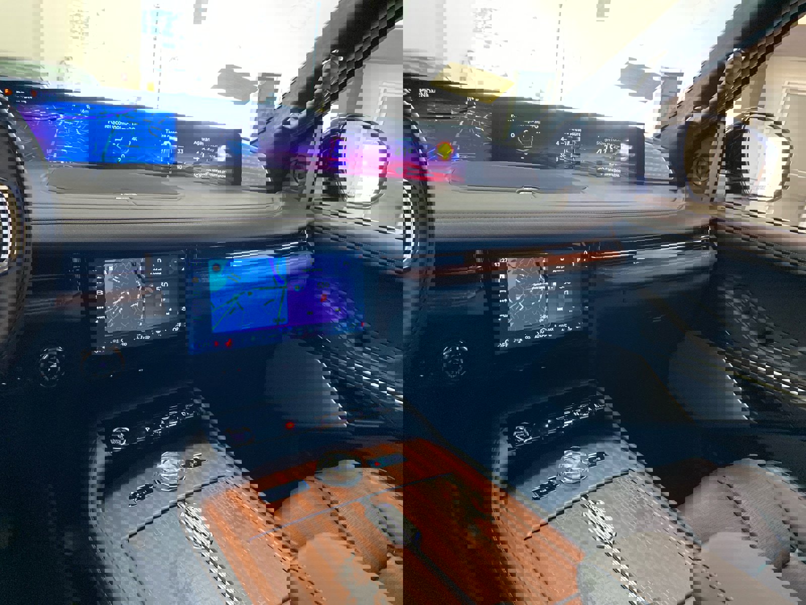 New 2025 Lincoln Navigator Black Label image 15