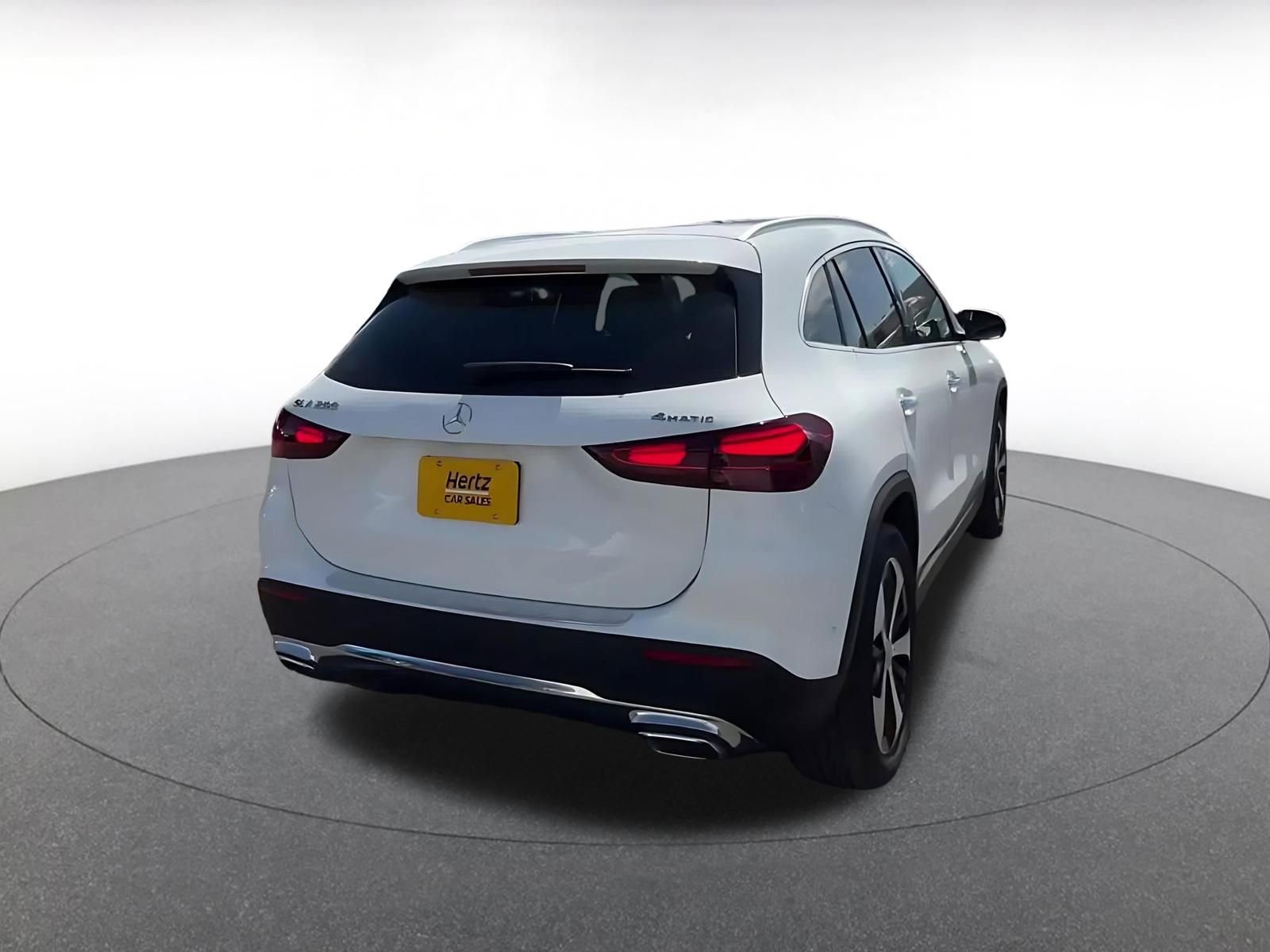 Used 2025 Mercedes-Benz GLA 250 4MATIC image 14