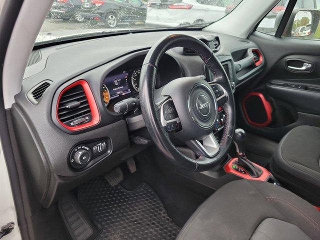 Used 2017 Jeep Renegade Trailhawk image 21