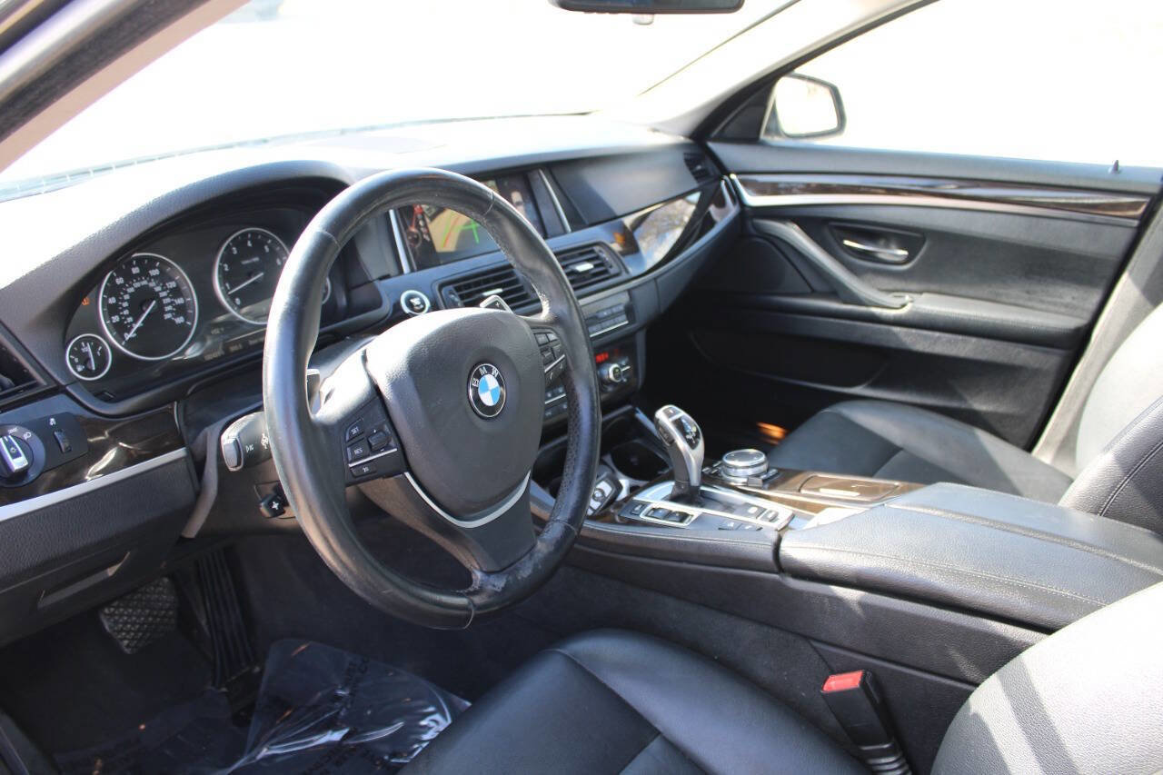 Used 2016 BMW 528i xDrive Sedan AWD/4WD image 19