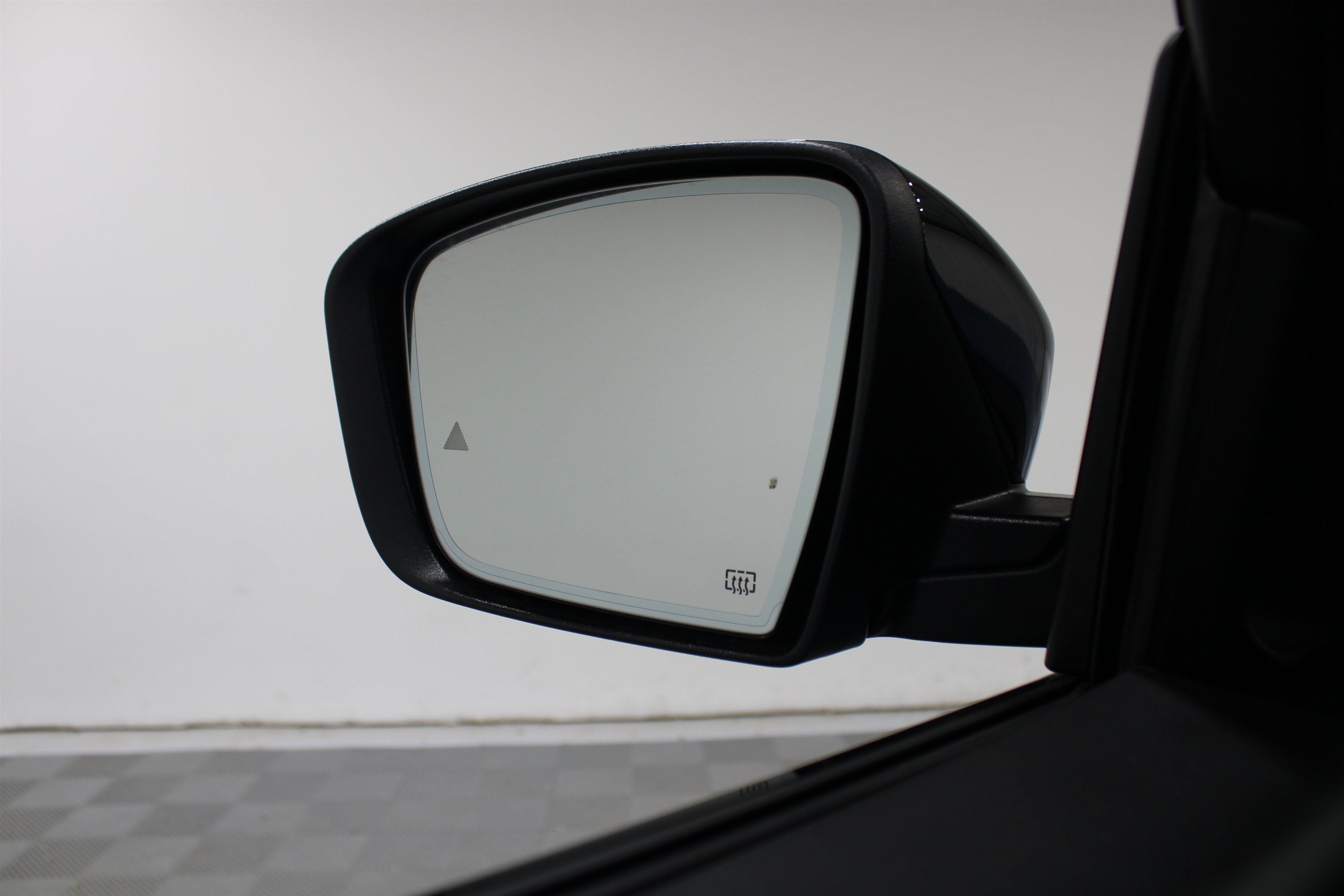 Used 2023 Maserati Levante Modena AWD/4WD image 17