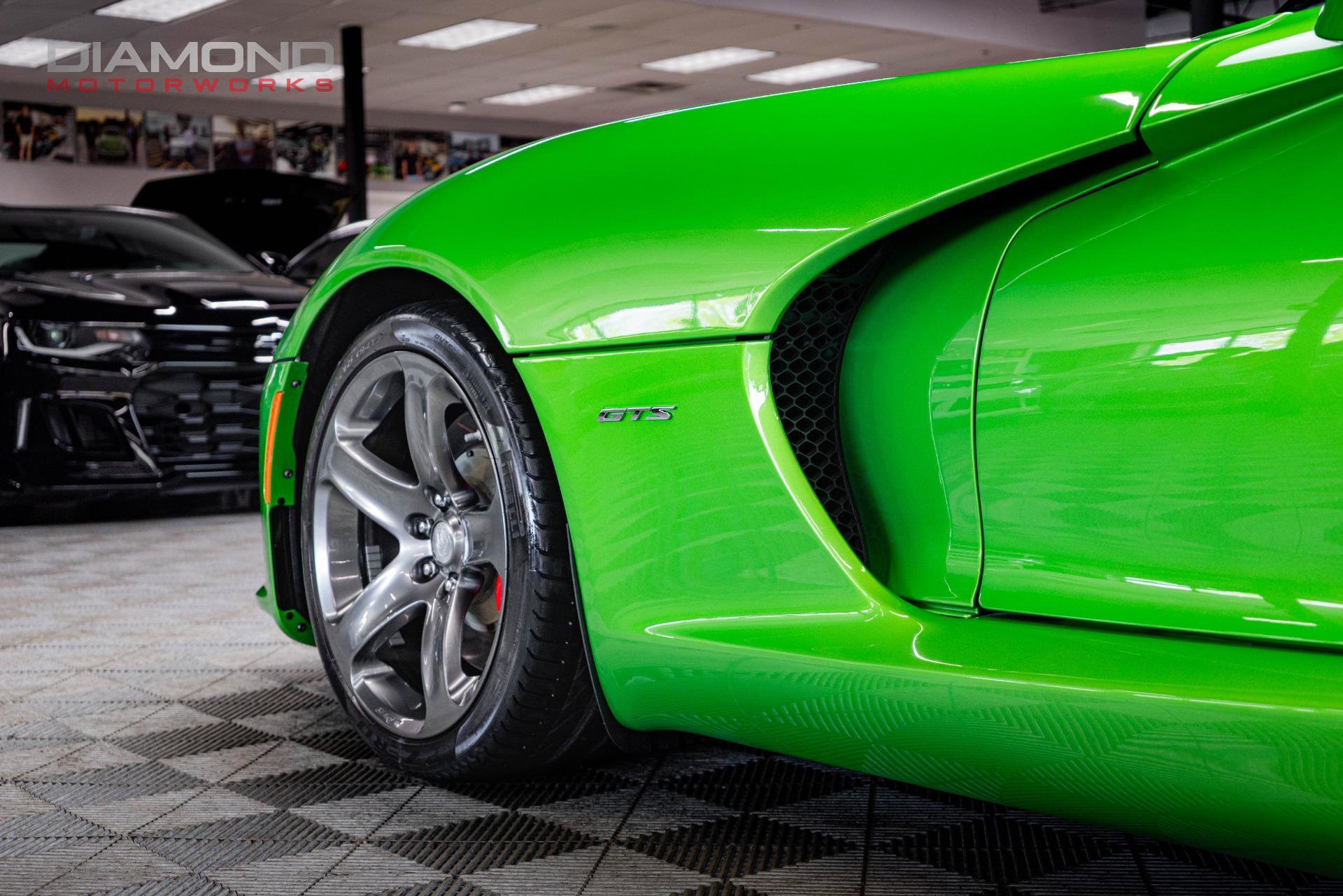 Used 2014 SRT Viper GTS RWD image 40
