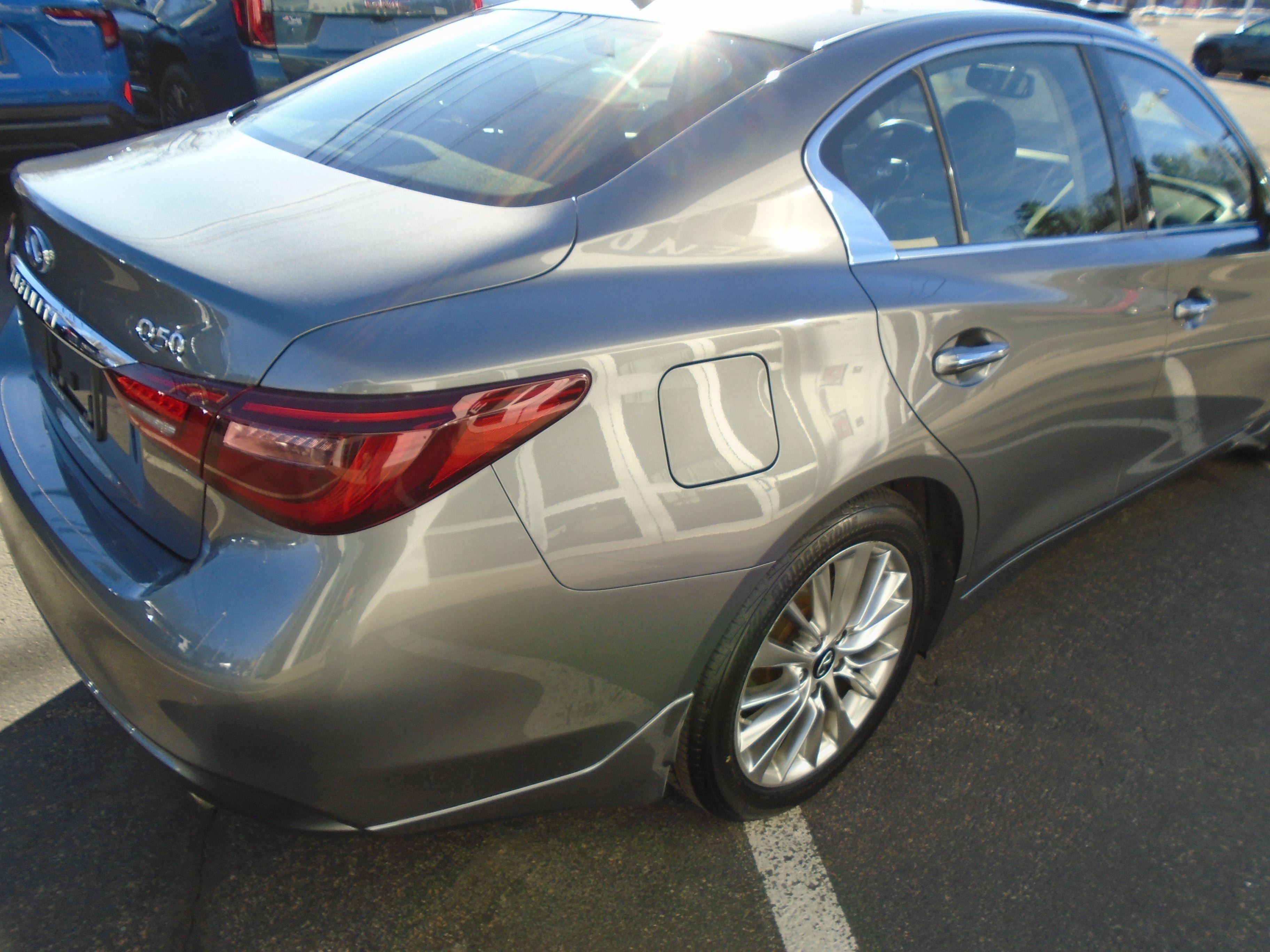 Used 2020 INFINITI Q50 Luxe w/ Essential Package (3.0T Luxe) image 13