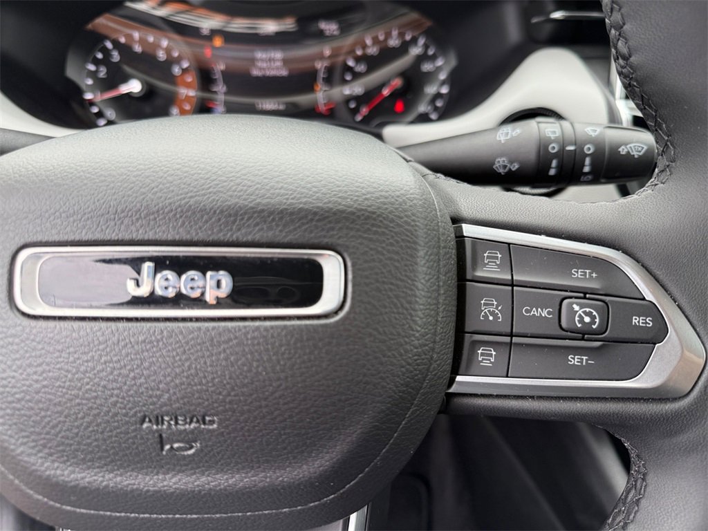 Used 2024 Jeep Compass Limited image 26