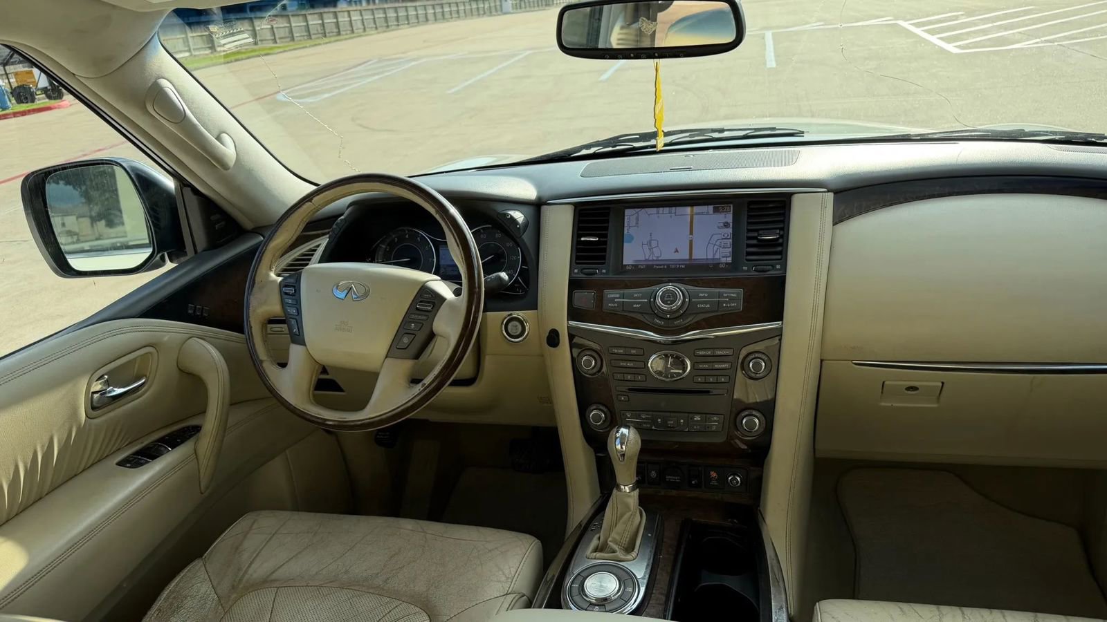 Used 2014 INFINITI QX80 2WD w/ Deluxe Touring Package image 12