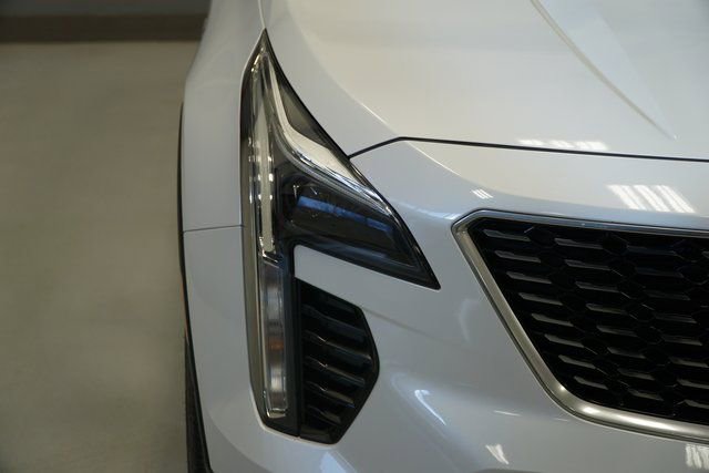 Used 2022 Cadillac XT4 Premium Luxury w/ Enhanced Visibility Package image 9