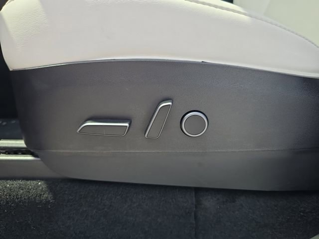 Used 2023 Tesla Model Y Long Range image 18