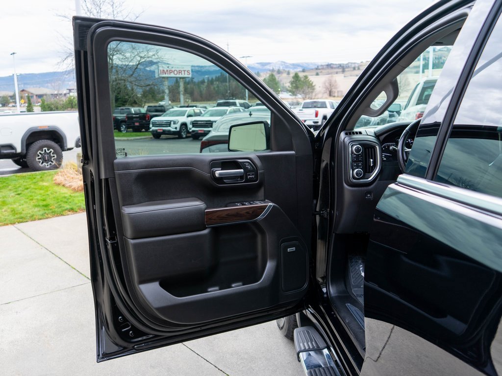 Used 2019 GMC Sierra 1500 SLT w/ SLT Premium Plus Package image 18