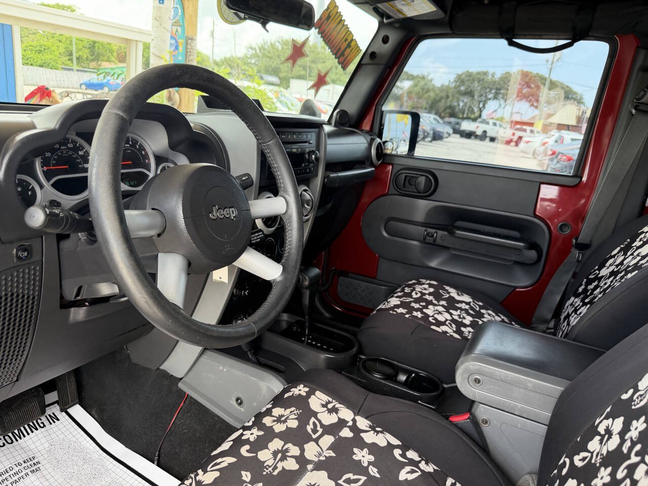 Used 2008 Jeep Wrangler Unlimited Sahara AWD/4WD image 11