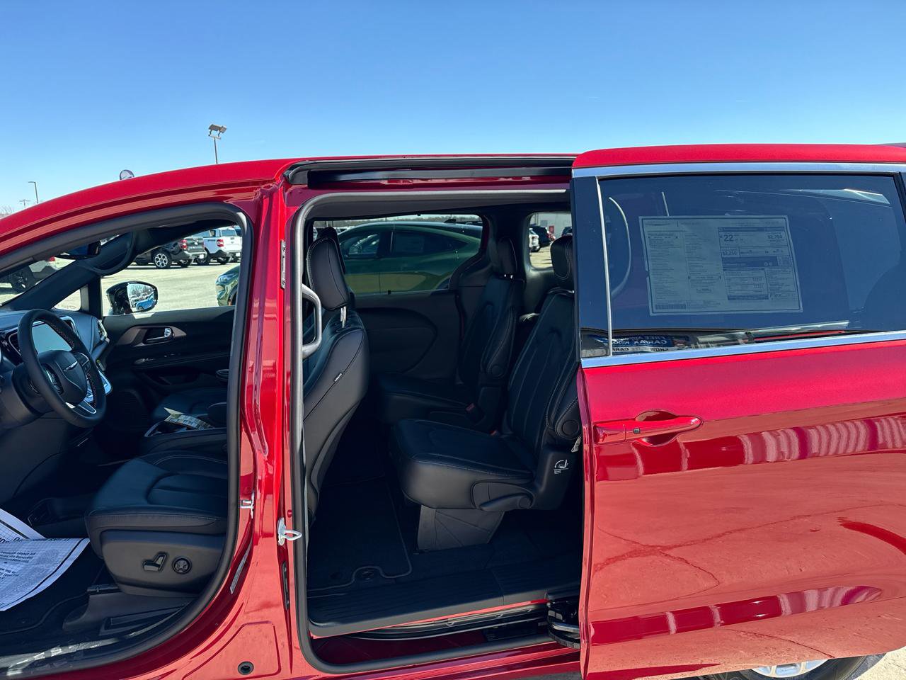 New 2026 Chrysler Pacifica Select image 22