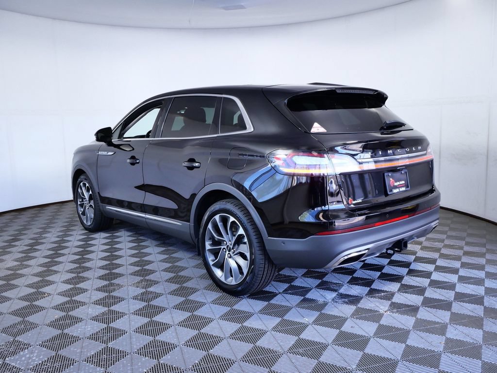 Used 2023 Lincoln Nautilus Reserve w/ Equipment Group 201A AWD/4WD image 4