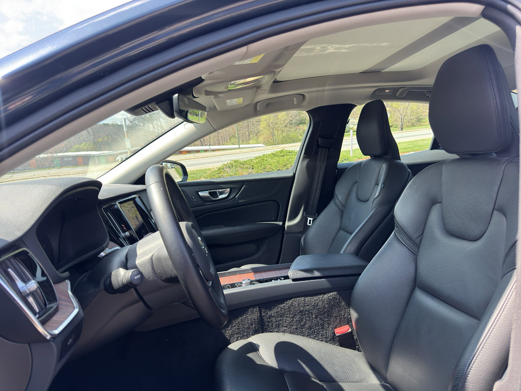 Used 2023 Volvo S60 B5 Plus w/ Climate Package image 29