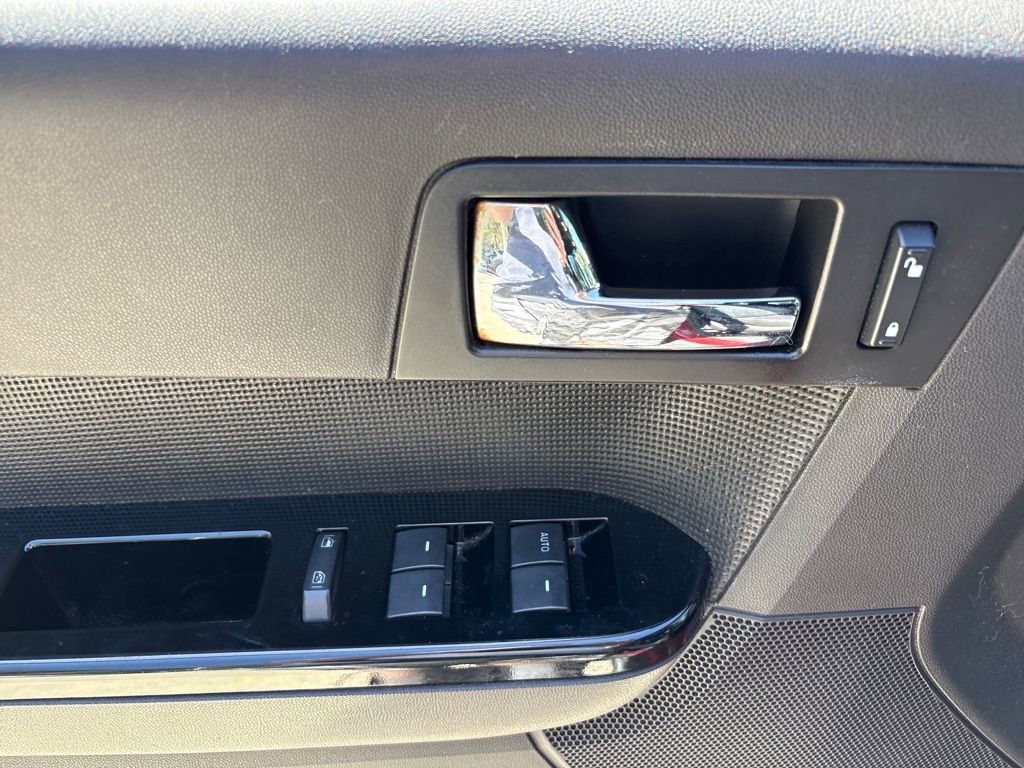 Used 2012 Ford Escape Limited image 17