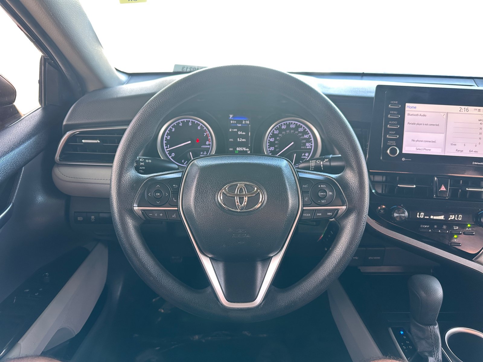 Used 2022 Toyota Camry LE FWD image 12