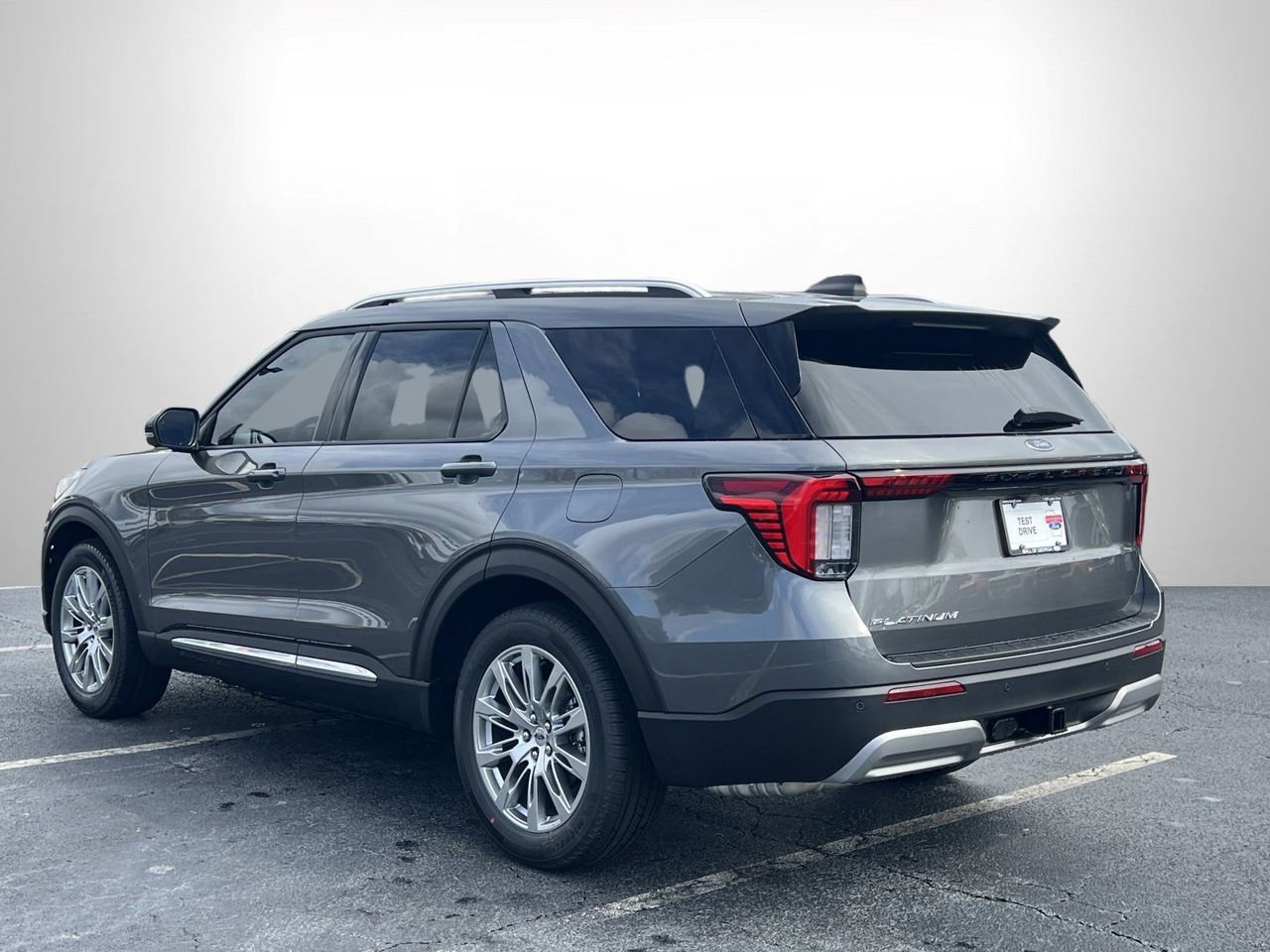 New 2026 Ford Explorer Platinum image 27