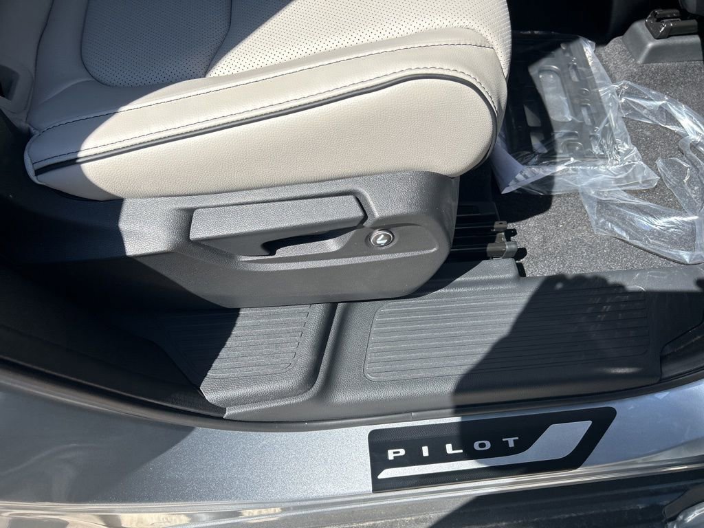 New 2026 Honda Pilot Elite image 36