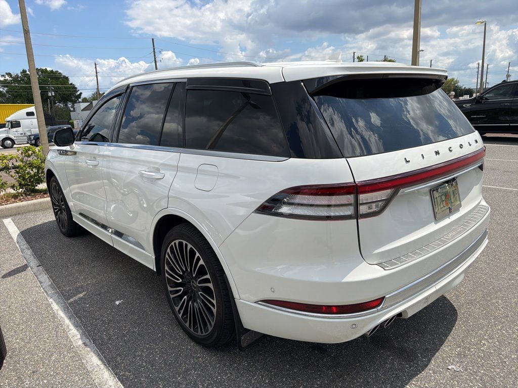 Used 2023 Lincoln Aviator Black Label w/ Class IV Trailer Tow Package image 9