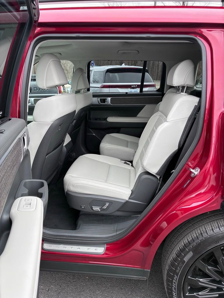 Used 2024 Hyundai Santa Fe Calligraphy image 23
