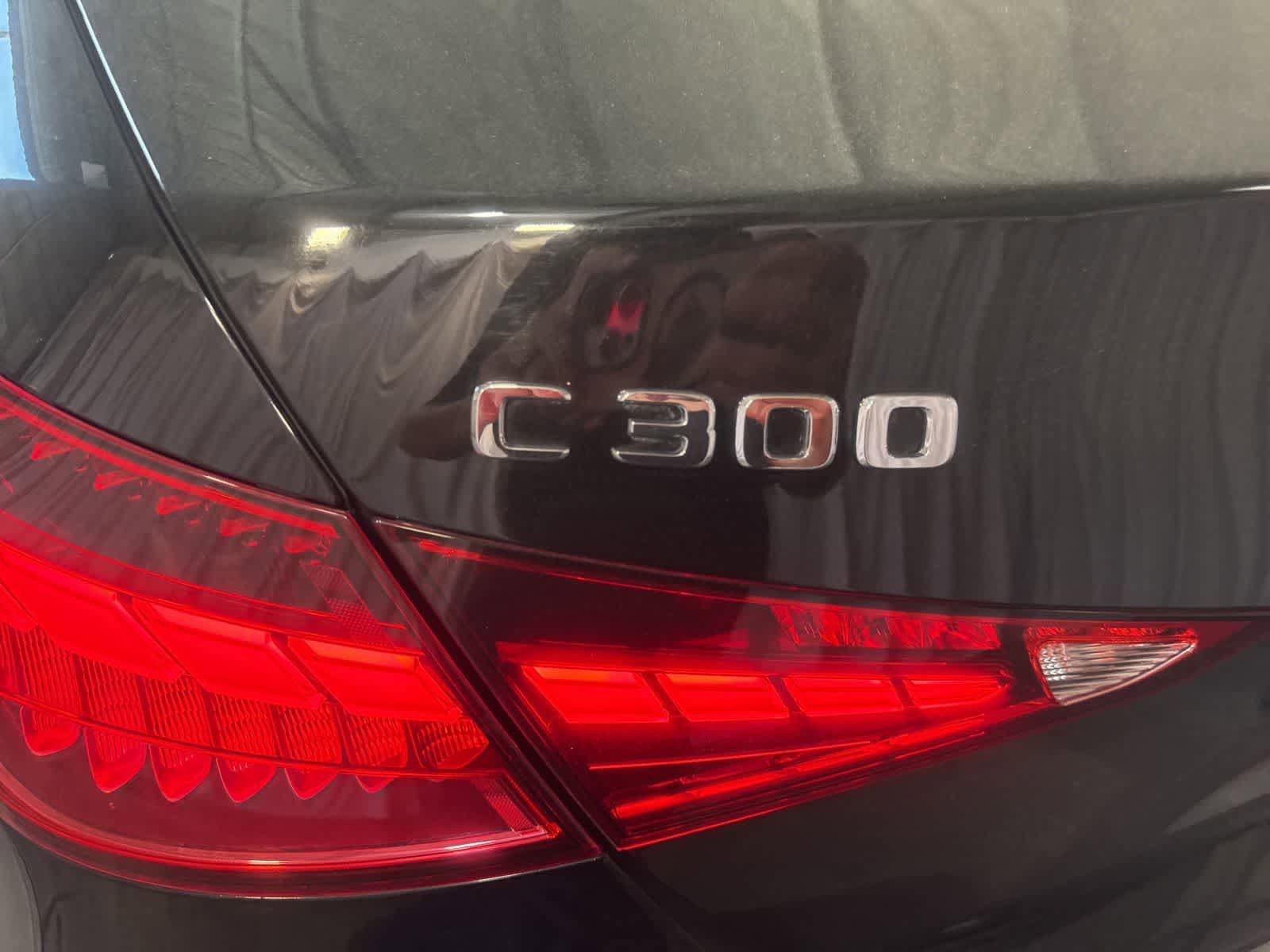 Used 2022 Mercedes-Benz C 300 Sedan image 12