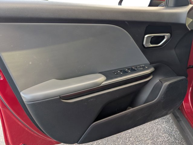Used 2025 Kia K4 LXS image 13
