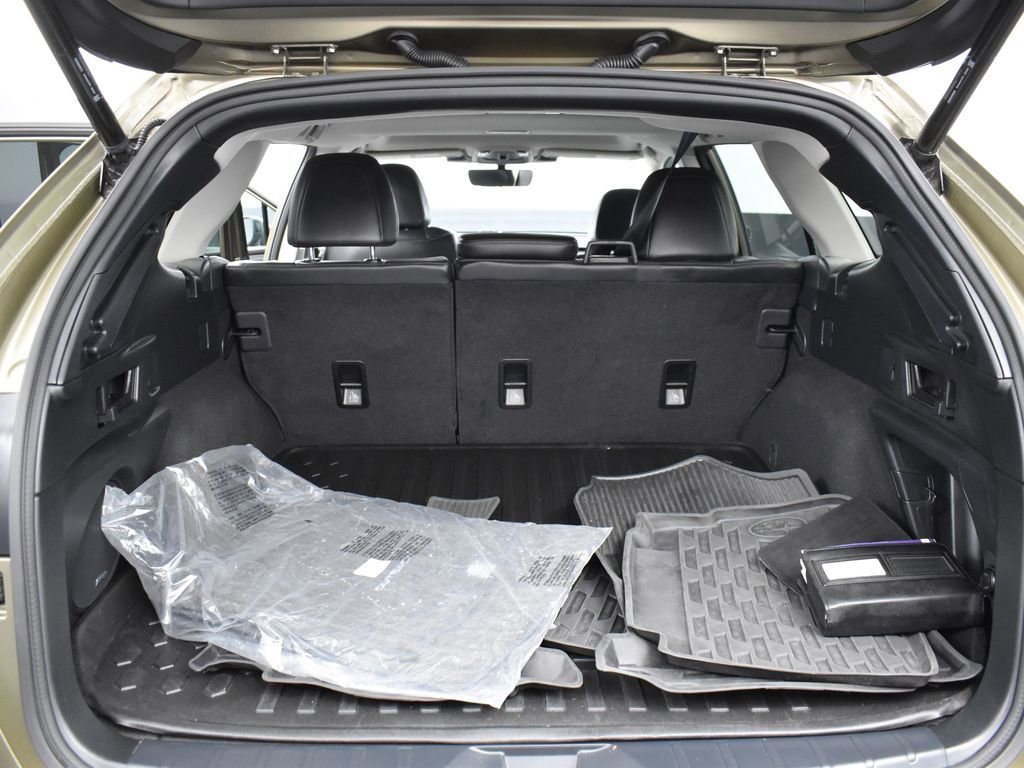 Used 2023 Subaru Outback Limited image 27