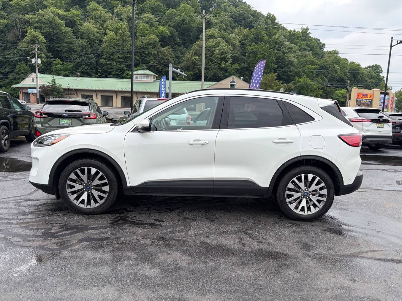 Used 2020 Ford Escape Titanium AWD/4WD image 6