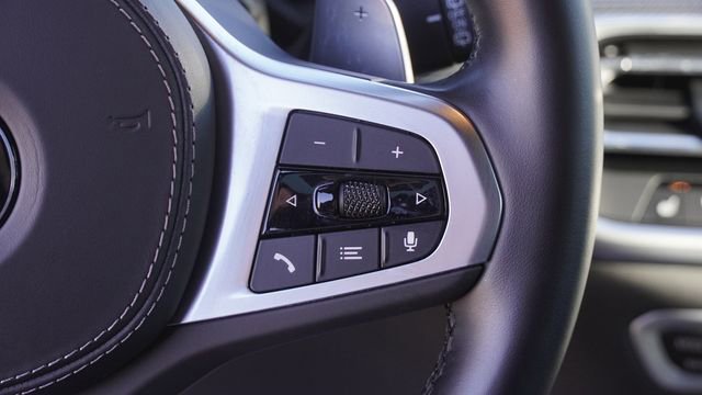 Used 2023 BMW X5 sDrive40i w/ M Sport Package image 28