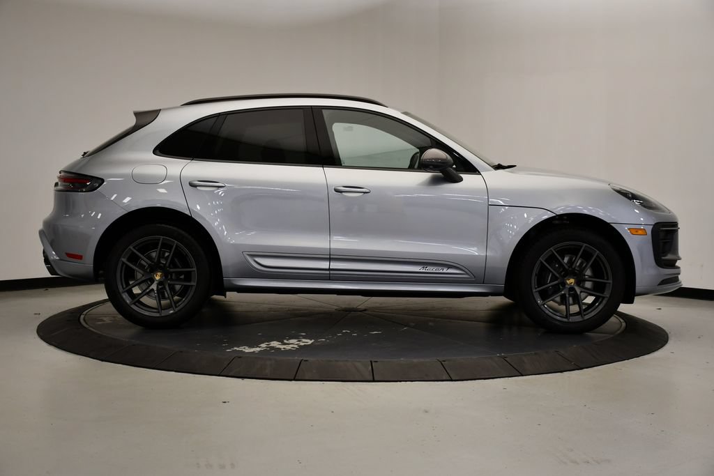 Certified 2026 Porsche Macan Turbo AWD/4WD image 8