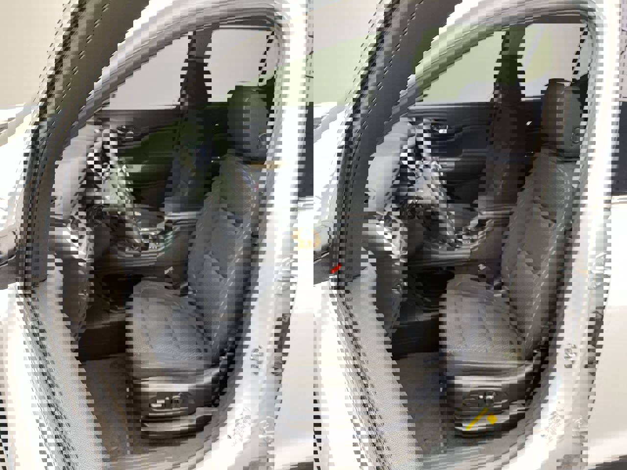 Certified 2021 GMC Acadia SLE w/ Driver Convenience Package image 9