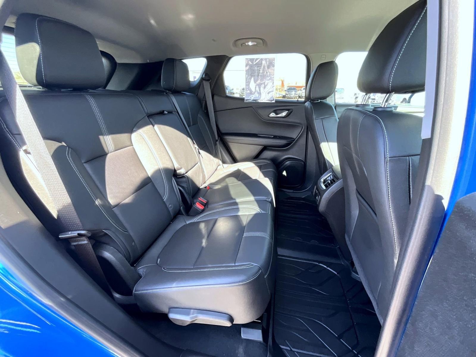 Used 2025 Chevrolet Blazer LT w/ Sound & Technology Package image 18
