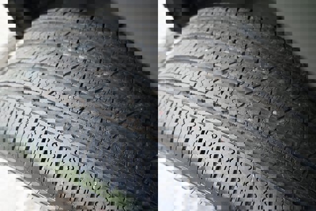 Used 2022 Jeep Grand Cherokee L Laredo image 9