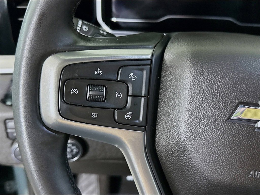 Used 2025 Chevrolet Silverado 3500 LT w/ Safety Package image 21