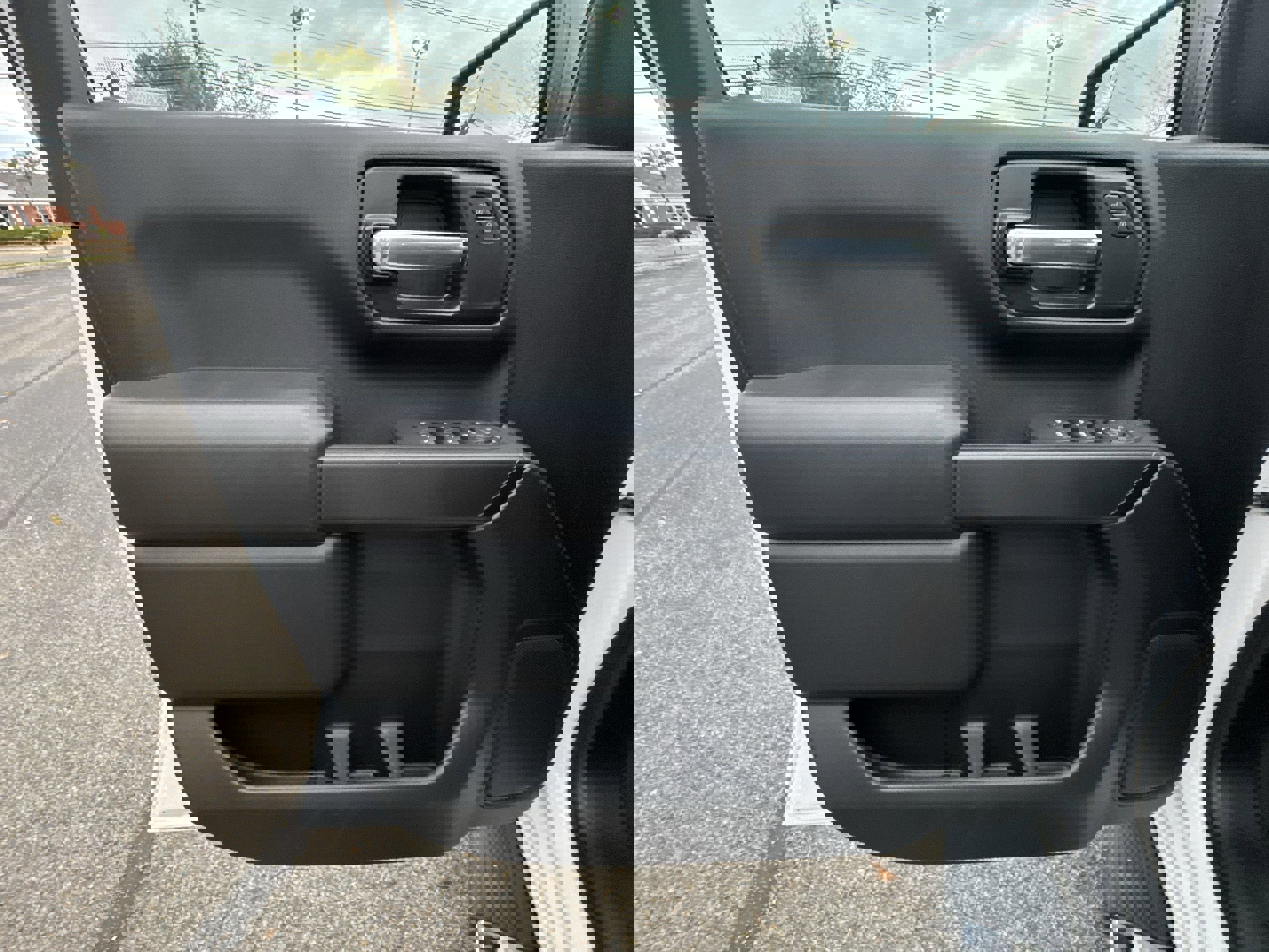 Used 2022 Chevrolet Silverado 1500 Custom image 23