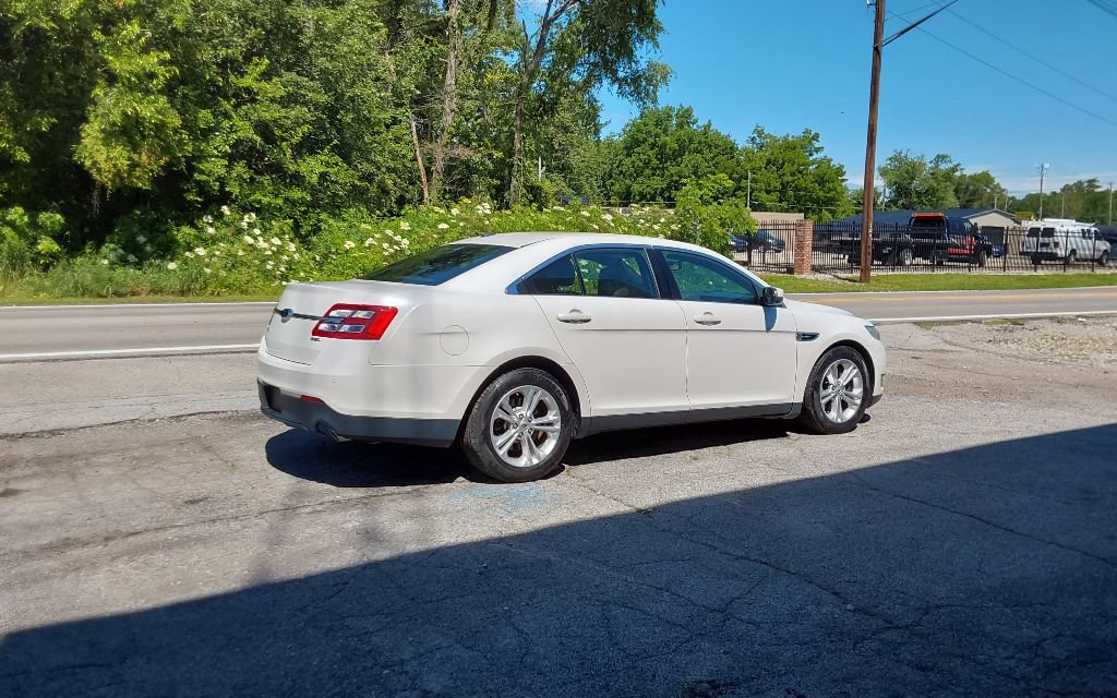 Used 2014 Ford Taurus SEL w/ Equipment Group 201A FWD image 6