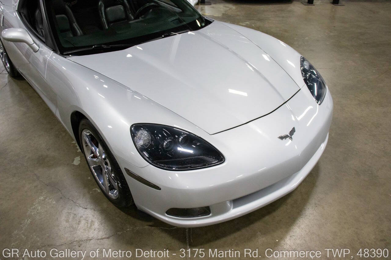 Used 2009 Chevrolet Corvette Coupe w/ Preferred Equipment Group RWD image 14