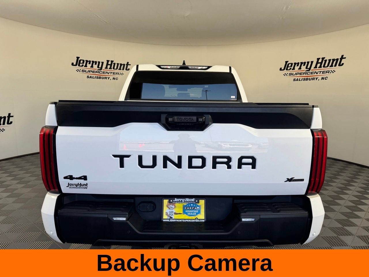 Used 2023 Toyota Tundra SR5 w/ SR5 Convenience Package AWD/4WD image 8