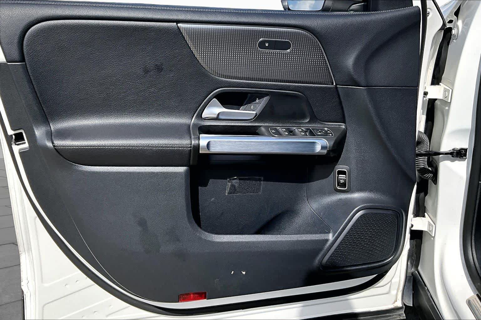 Used 2022 Mercedes-Benz GLB 250 4MATIC image 20