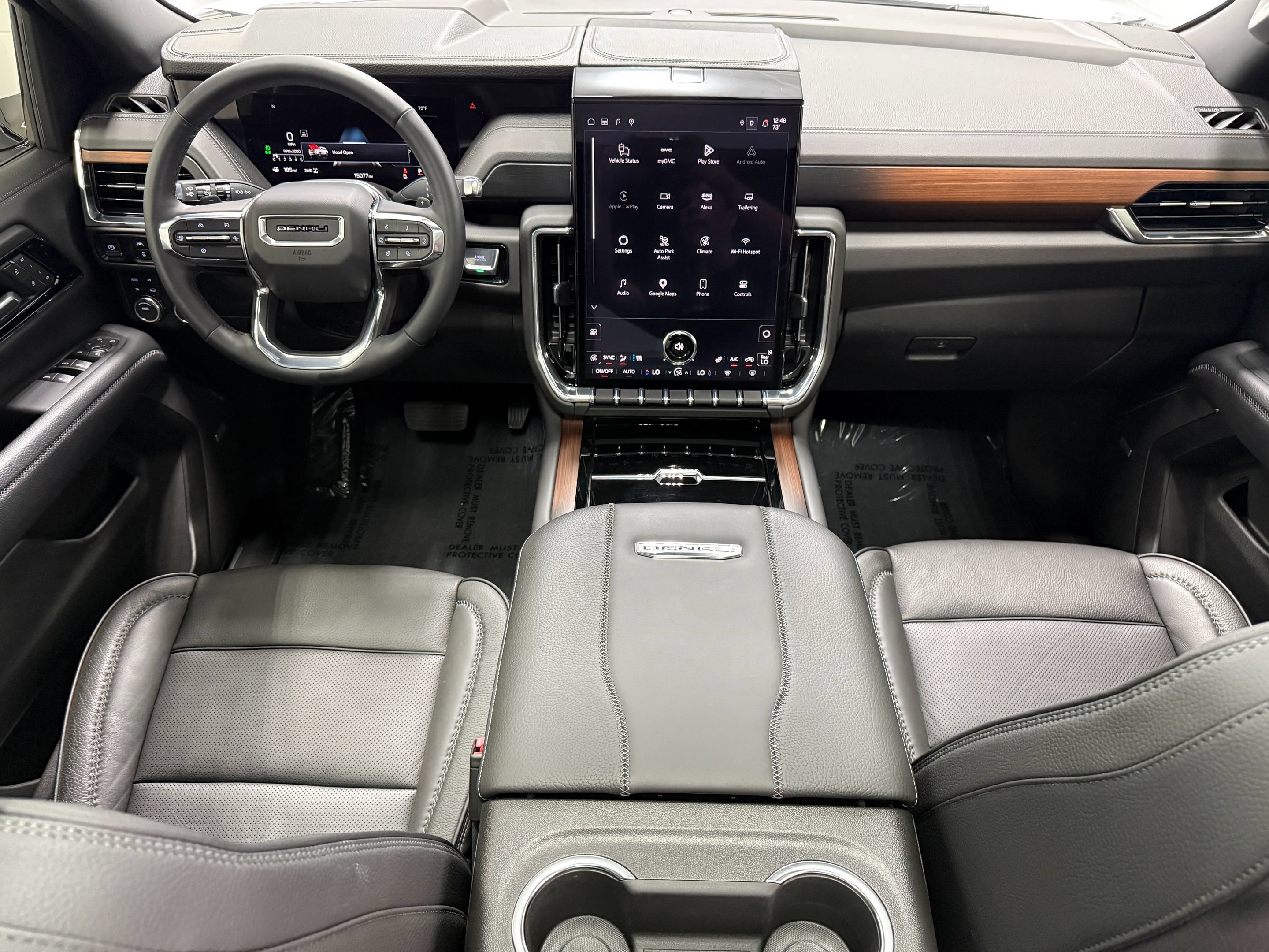 Used 2025 GMC Yukon Denali w/ Sun & Power Step Package AWD/4WD image 15