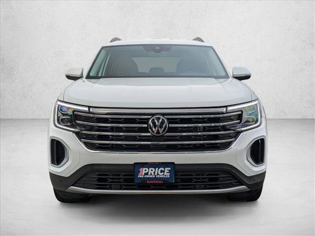 Used 2025 Volkswagen Atlas SE image 2