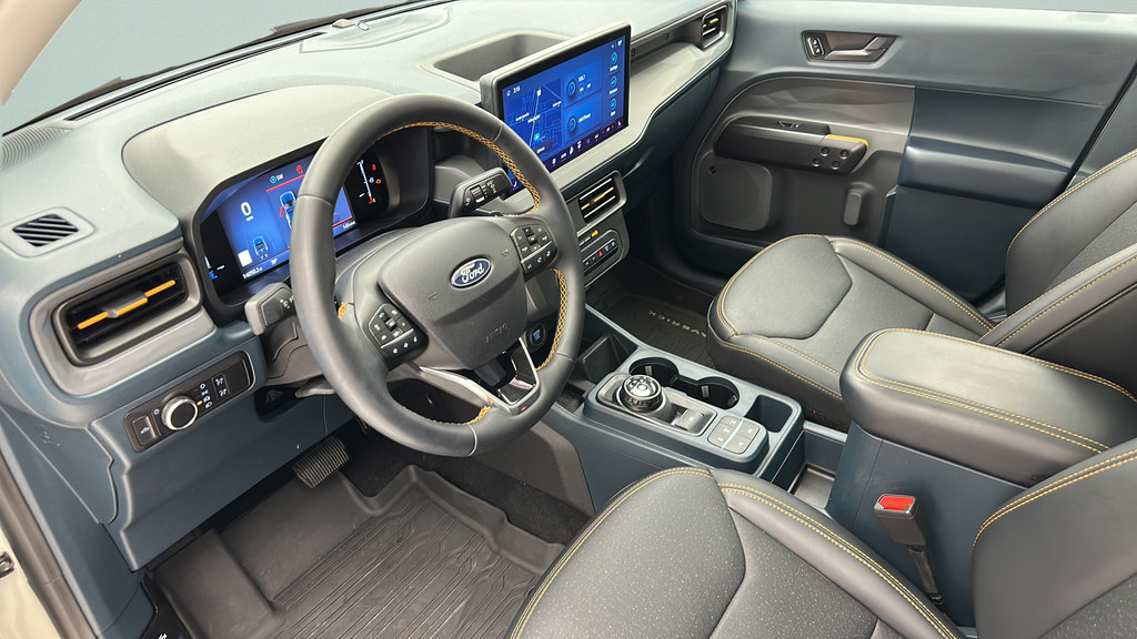 Used 2025 Ford Maverick Tremor AWD/4WD image 16