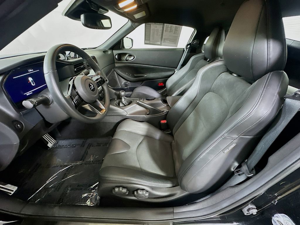 Used 2024 Nissan Z Performance w/ Floor Mat Package image 13