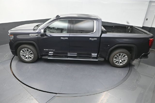 Used 2023 GMC Sierra 1500 Denali AWD/4WD image 14